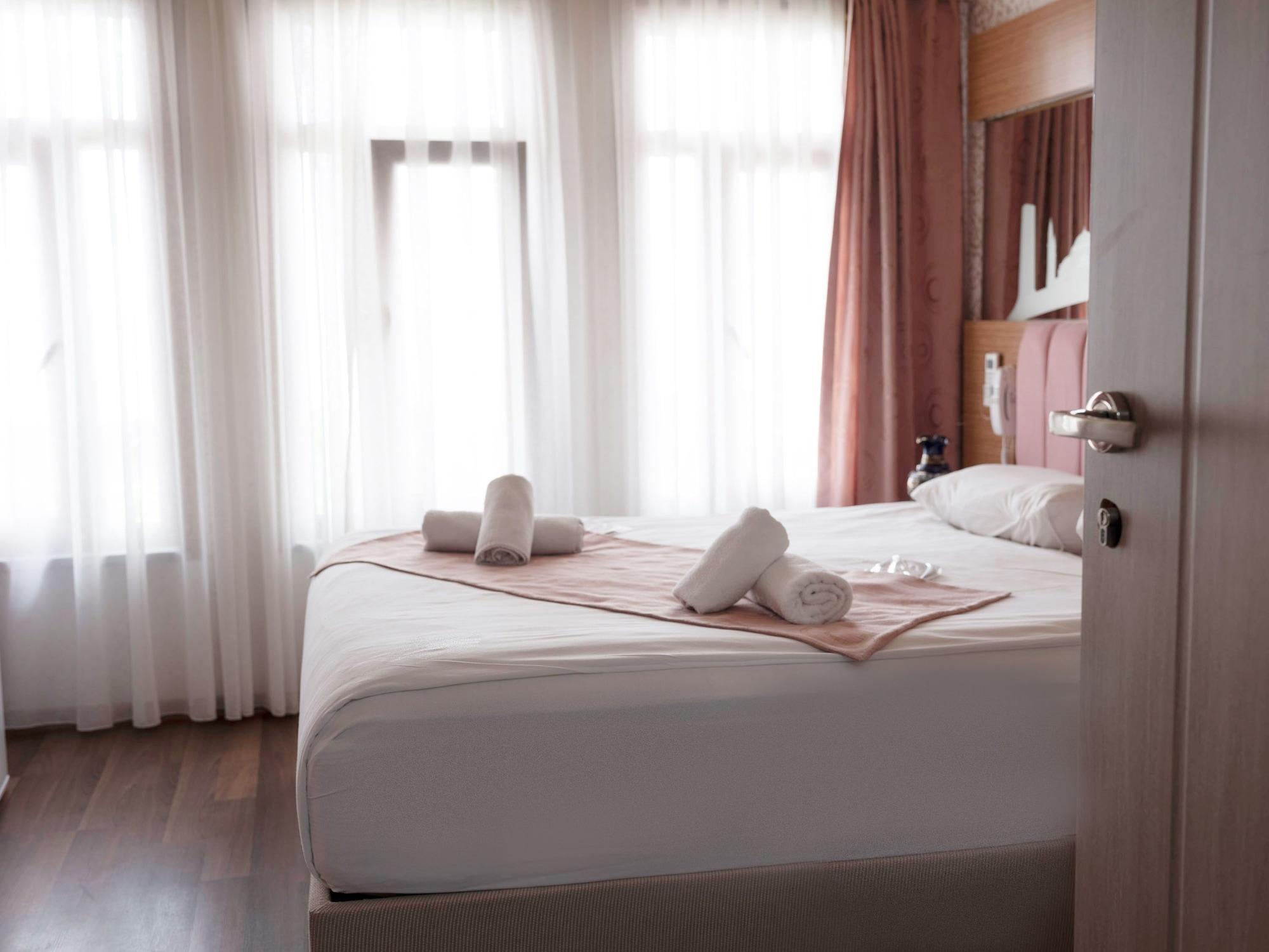 Hotel Megaron Provincia di Provincia di Istanbul Esterno foto
